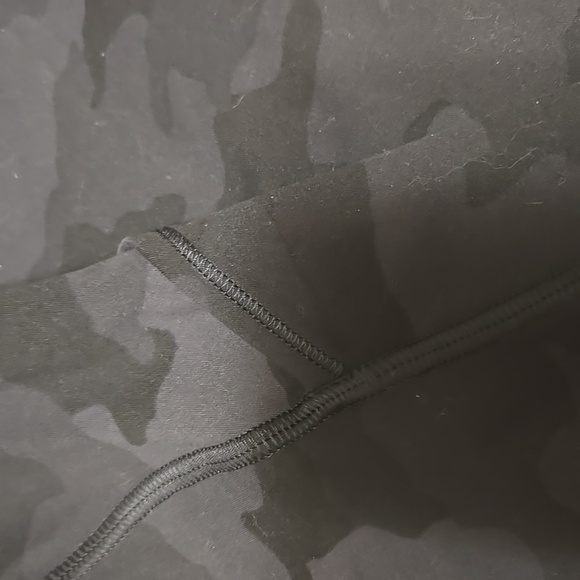 Lululemon camo leggings - Picture 8 of 16